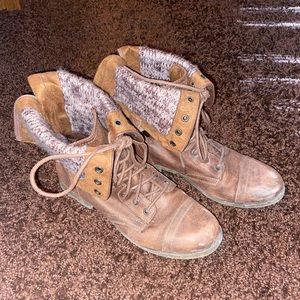 Women’s combat boots